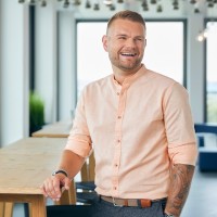 Philipp Riedel Email