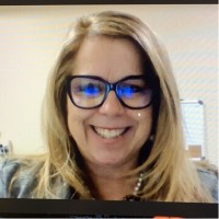 Simon Eye Employee Sue Hama's profile photo
