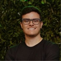 Leveros Employee Victor Medina's profile photo