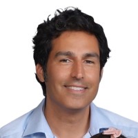 Owaves Employee Royan Kamyar's profile photo