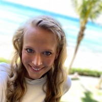 Sarah Dundas Email & Phone Number