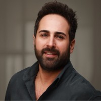 Özcan Çelik Email