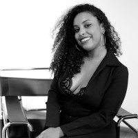 b.canton Employee Maiara D.'s profile photo