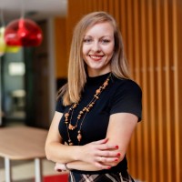 Martina Brédová Email