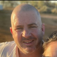 v2food Employee Matthew Miles's profile photo