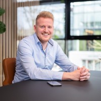 Robin van Helden Email