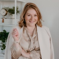 Lynn Everhart Email & Phone Number