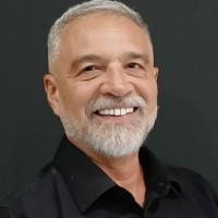 Andre Costah. Email