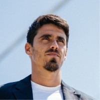 Carlos Cuesta Email