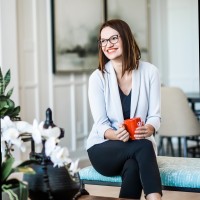 Jana Hayes Email & Phone Number