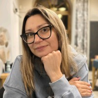 Karolina Szarpak Email