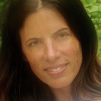 Yvonne Feldman Email & Phone Number