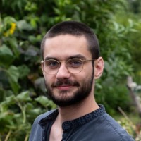 Étienne Robert Email