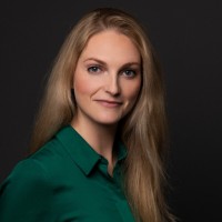 Eva Hüsers Email