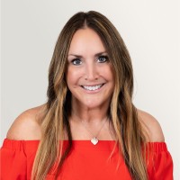 Sturdy Real Estate Employee Lori Viland's profile photo