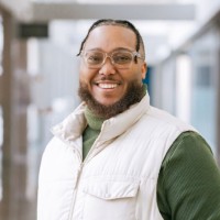 FUTURE 5 Employee Amoni M.'s profile photo