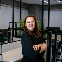 Selfless.chat Employee Suellen Santos's profile photo