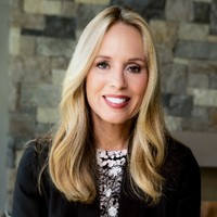 Coldwell Banker Mason Morse Real Estate Employee Carrie Wells's profile photo