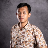 Ikhsan Kusuma Email