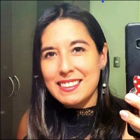 Roxana Arias Email