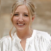 Lauren Cmktr Email & Phone Number