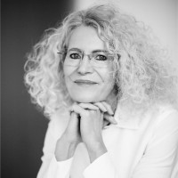 SüdniedersachsenStiftung Employee Claudia Weitemeyer's profile photo