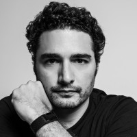 Headline Employee Romero Rodrigues's profile photo