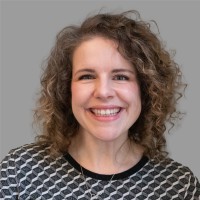 Lindsey Masters Email