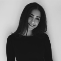 Aryana Rahimi Email