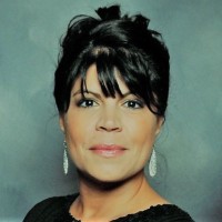 Claudia Dina