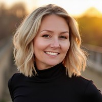 Crestwood Associates Employee Stephanie McColly's profile photo