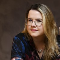 Anna Papp Email