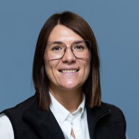 Ainhoa Isasi Email