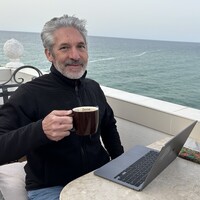 Data Elixir Employee Lon Riesberg's profile photo