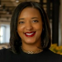 MikeWorldWide Employee Amber Arnold's profile photo