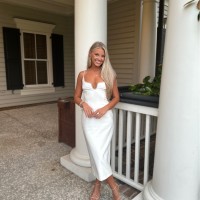 Valerye Holcomb Email & Phone Number