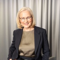 Dun & Bradstreet Employee Sari Uusitalo's profile photo