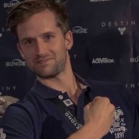 Jakob Larsson Email