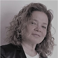 Caroline Scott Email