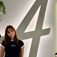 Approve Employee Leticia Alves's profile photo