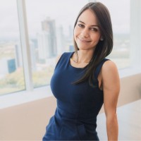 Isis Suárez Email