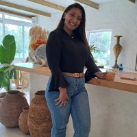 OneCart Employee Nazlie Hercules's profile photo