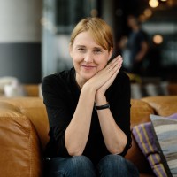 Susanne May Email & Phone Number