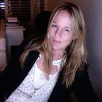 E-mail e número de telefone de Robin Urdang