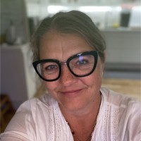 Pernille Juul Email