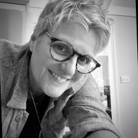 Shelly Leslie Coaching + Creative, LLC Employee Shelly Leslie's profile photo