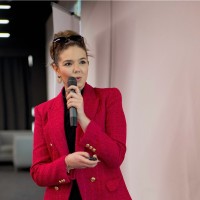 Lora Mileva Email