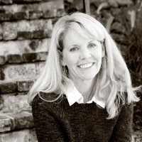 Donna Hanson Email & Phone Number