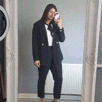 Burton Copeland LLP Employee Nawal Nadeem's profile photo