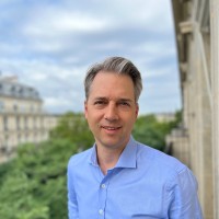 E-mail e número de telefone de Martin Mayer